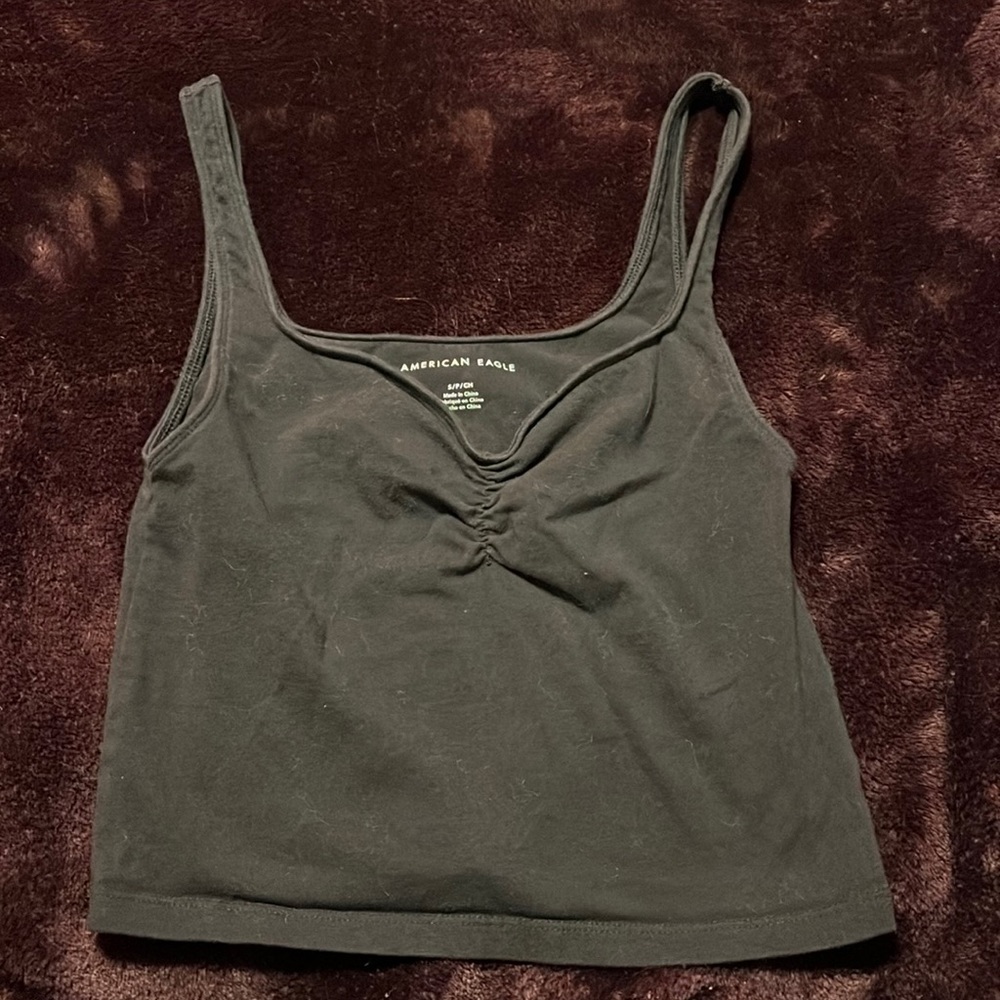 black cropped tank top